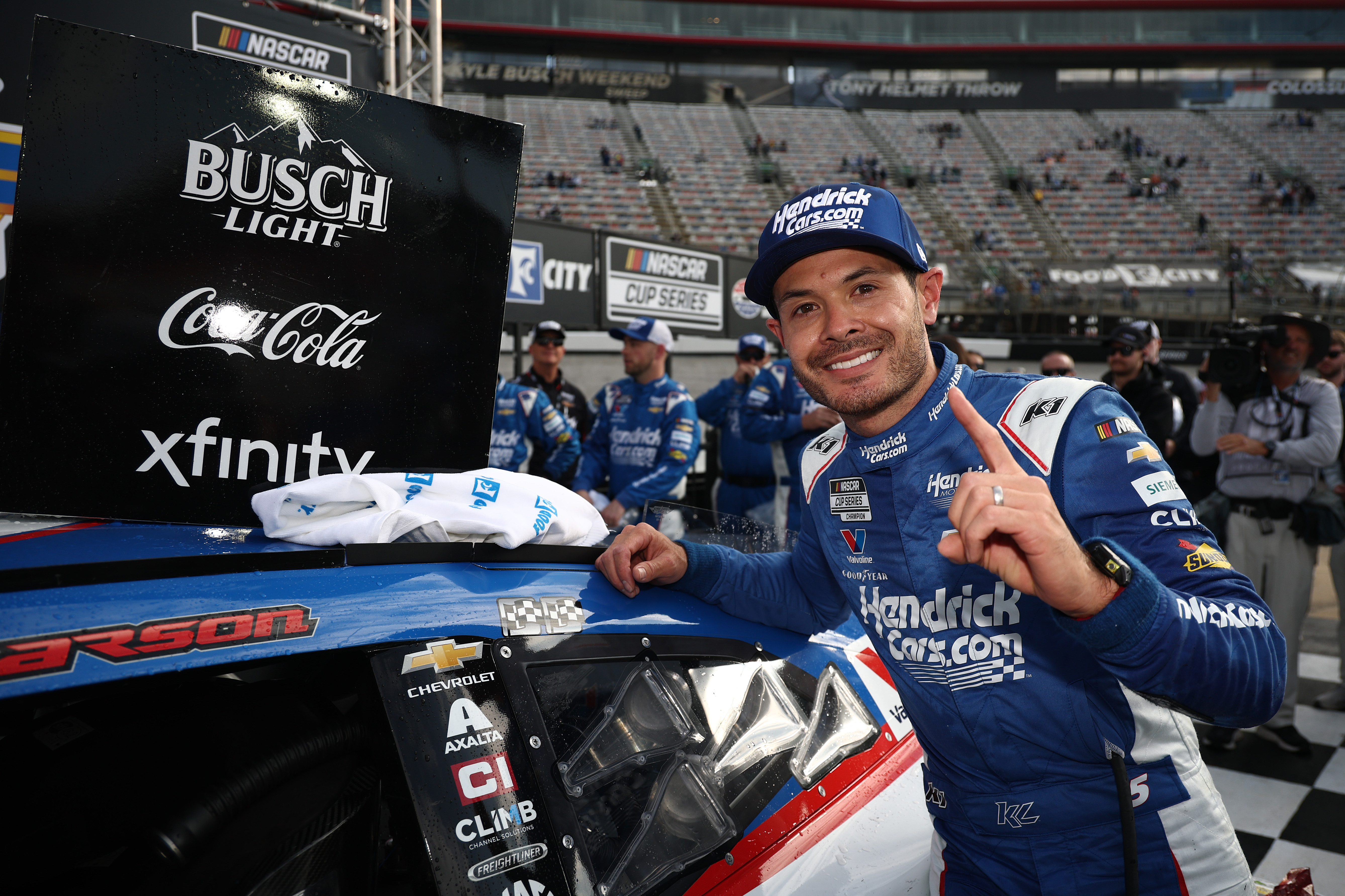 Finish Line Radio – April 16, 2025